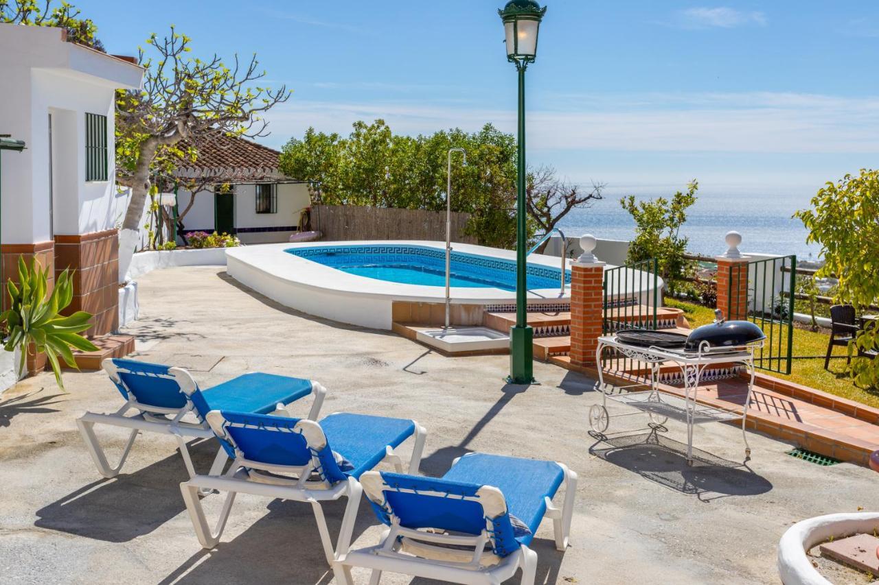 Hermoso Villa *